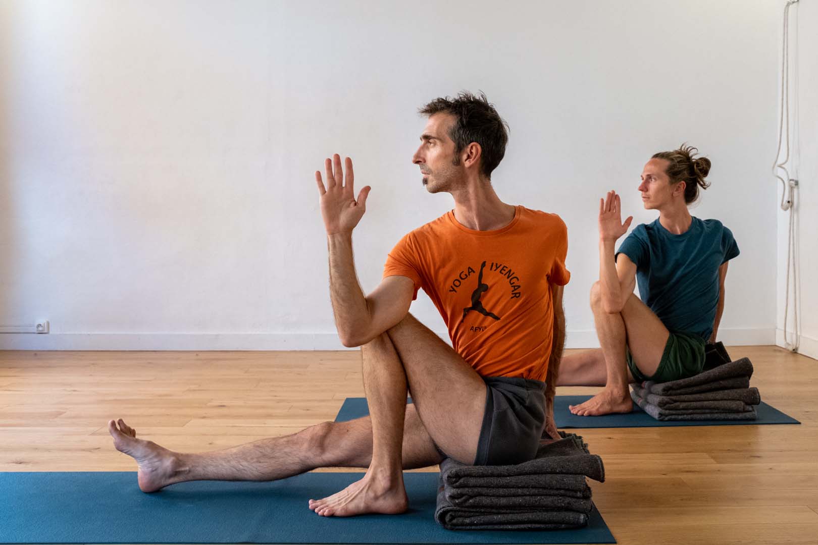 Cours de Yoga Iyengar au Centre Iyengar Lyon Croix-Rousse