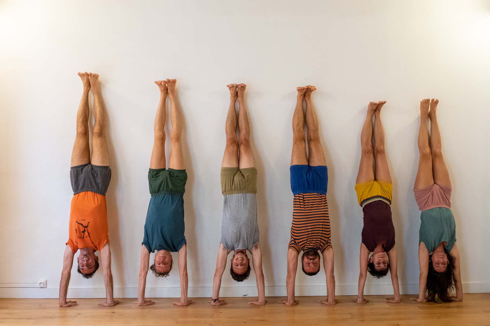 Salle du Centre de Yoga Iyengar Lyon Croix-Rousse pendant un cours collectif
